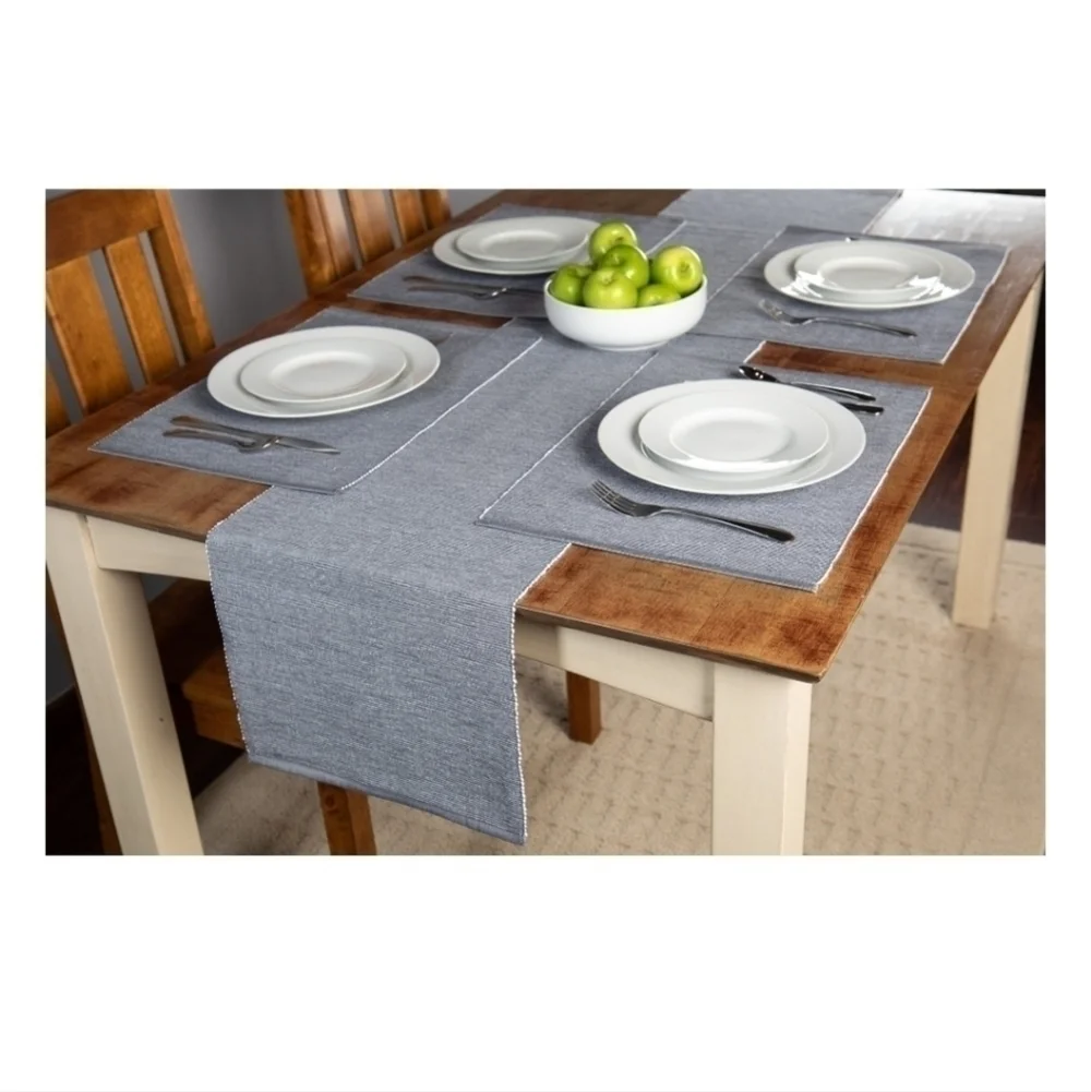 Decorative table runners silver and gold color
